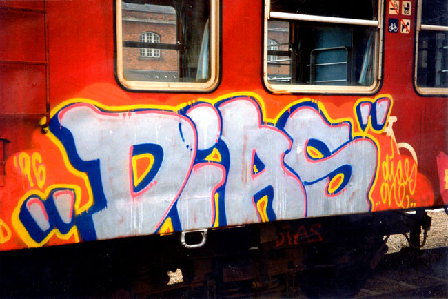 trains-048
