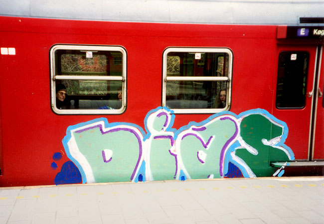 trains-073