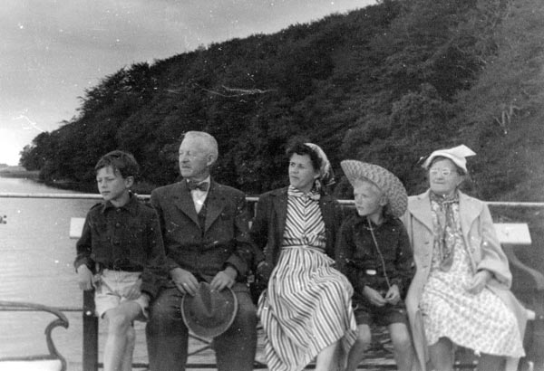 1956-10