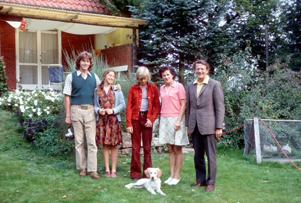 1973-09