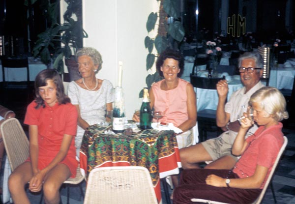1975-18