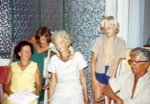 1975-19