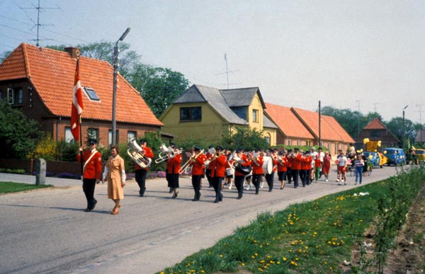 1984-12
