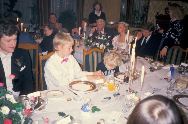1987-32