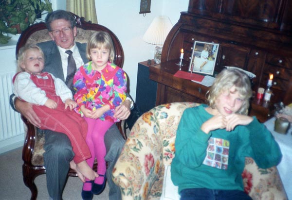 1990-29